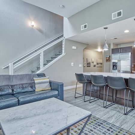 Modern Townhome Near Old Town, Breweries, & River! Fort Collins Bagian luar foto