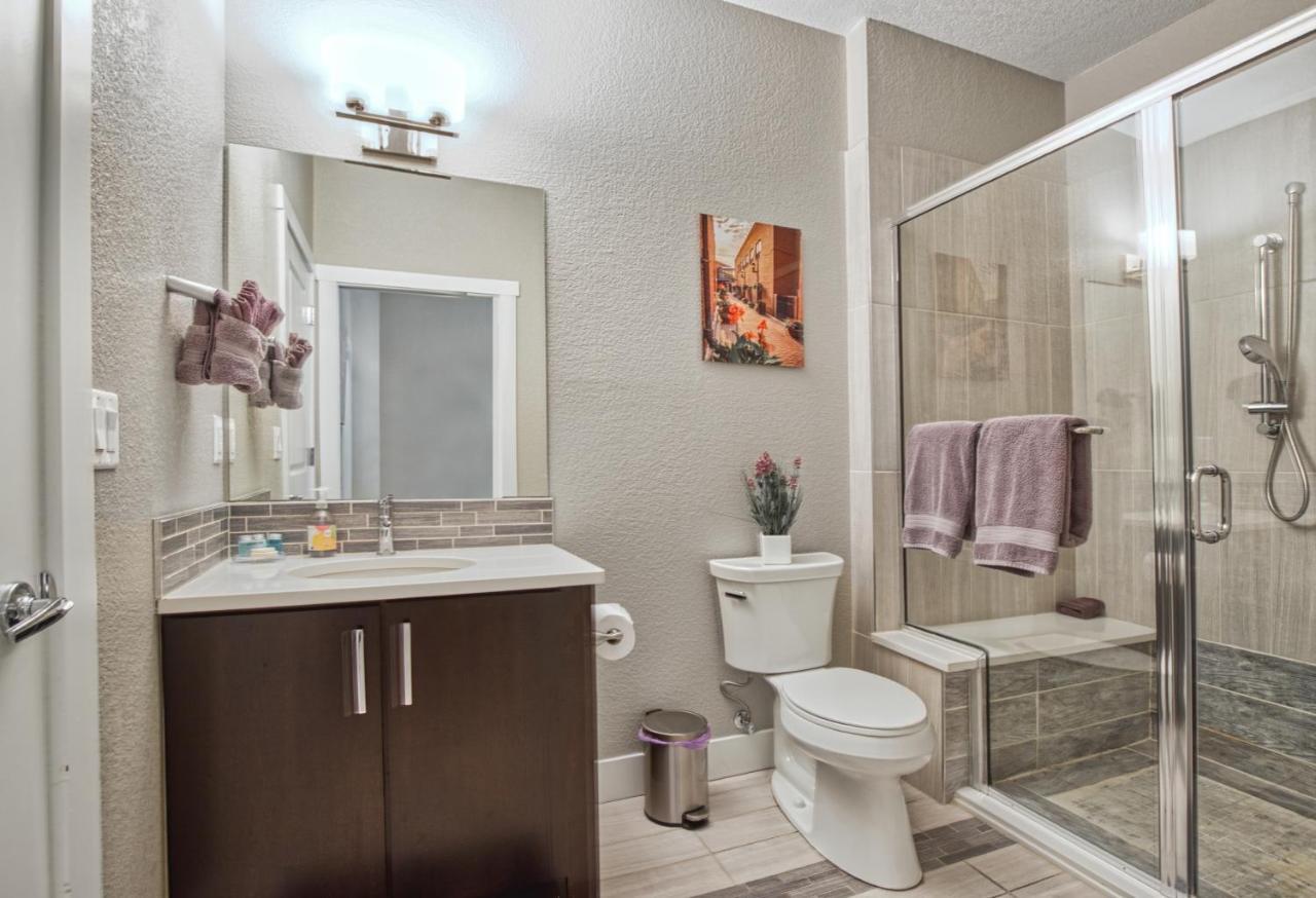 Modern Townhome Near Old Town, Breweries, & River! Fort Collins Bagian luar foto